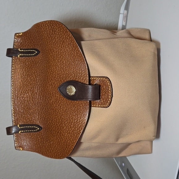 Dooney & Bourke crossbody - Picture 4 of 12